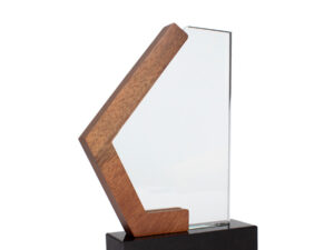 Galvano de madera, mármol y cristal