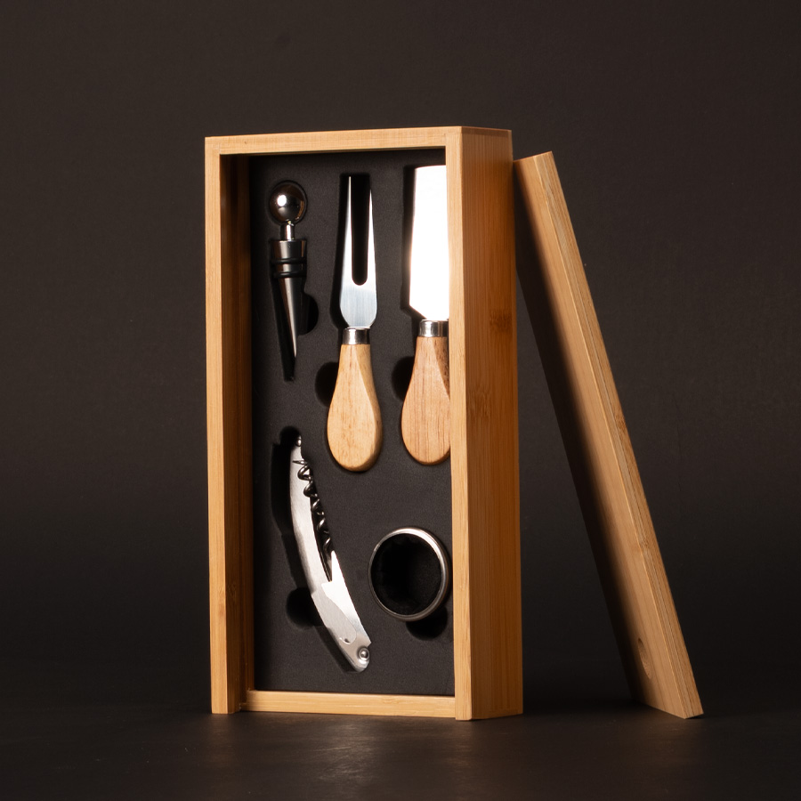 Set wine & cheese futrono de bamboo 1 Set wine & cheese futrono de bamboo personalizable