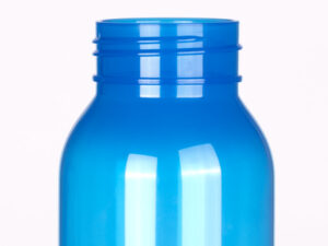 Botella plástica 650cc 15 M81 CU