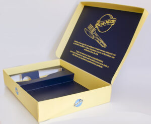 Caja influencer blue moon personalizable, vista 2