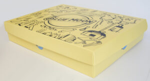 Caja influencer blue moon personalizable, vista 5
