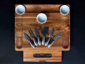 Tabla de quesos con 12 herramientas